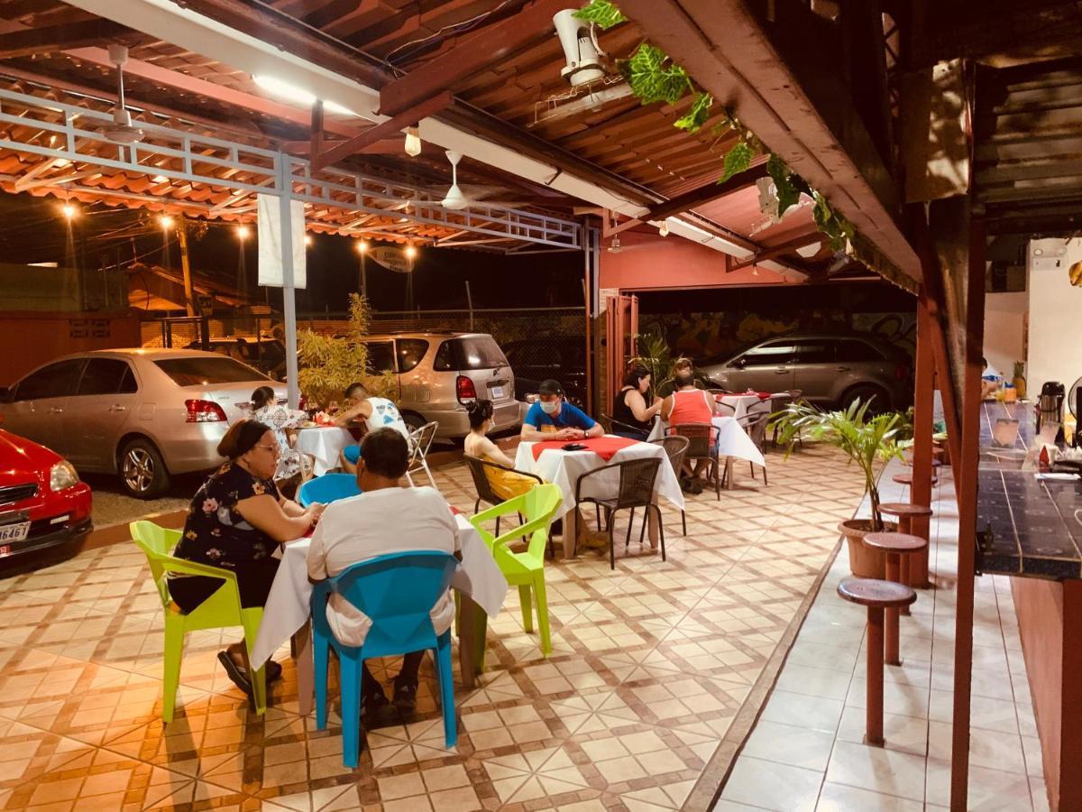 Hotel Cabinas Jacomar Ngoại thất bức ảnh