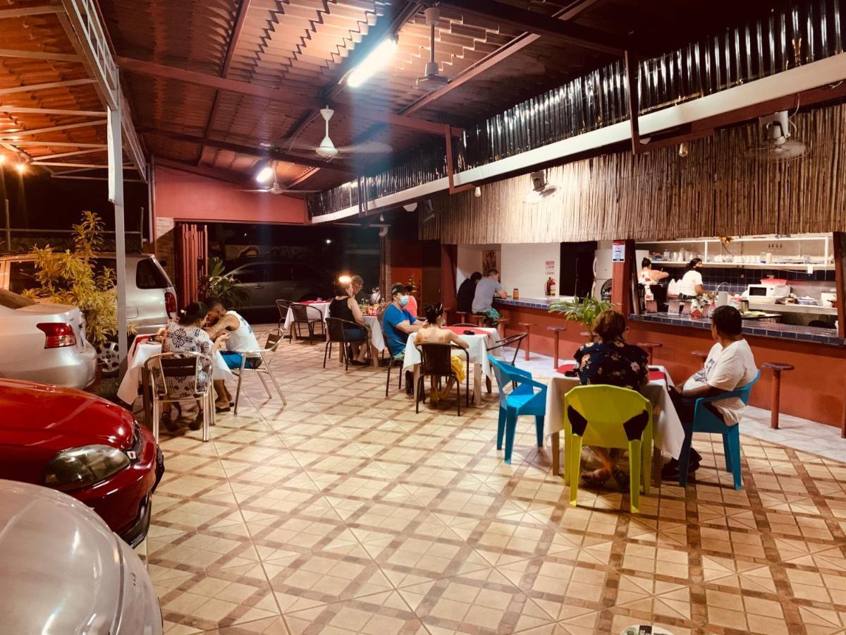 Hotel Cabinas Jacomar Ngoại thất bức ảnh