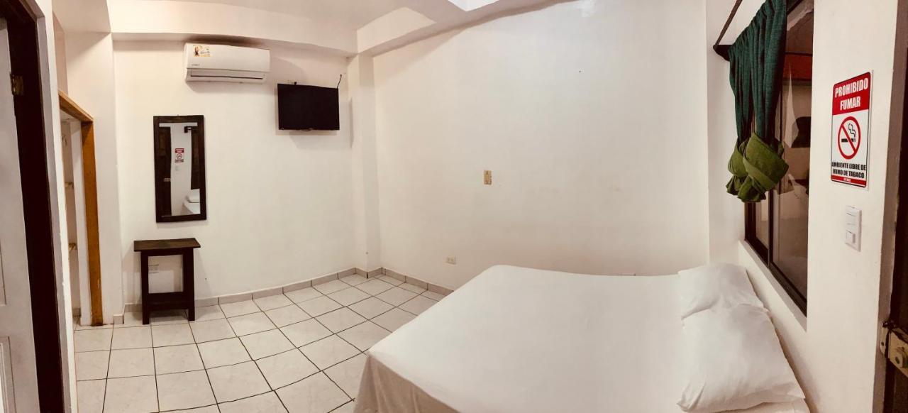 Hotel Cabinas Jacomar Ngoại thất bức ảnh