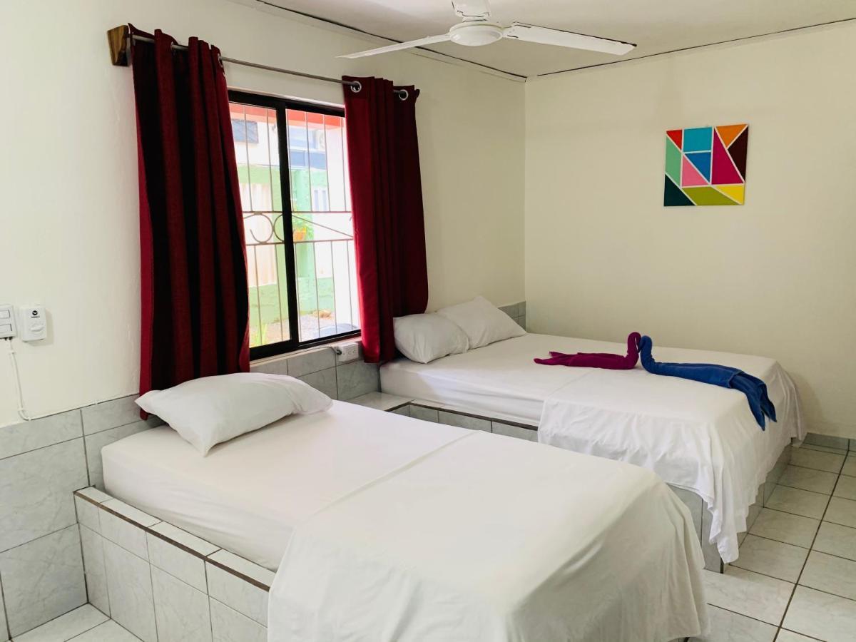 Hotel Cabinas Jacomar Ngoại thất bức ảnh
